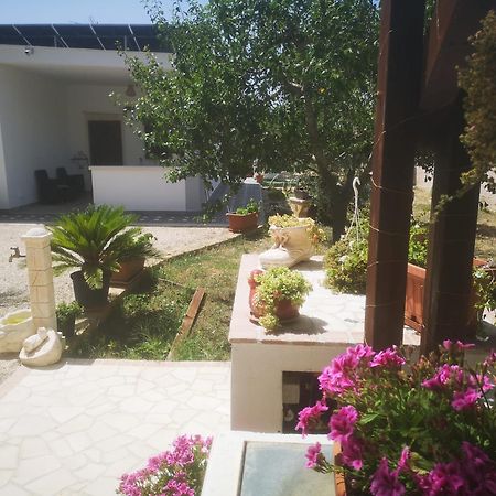 B&B Angolo Magico Parabita Buitenkant foto