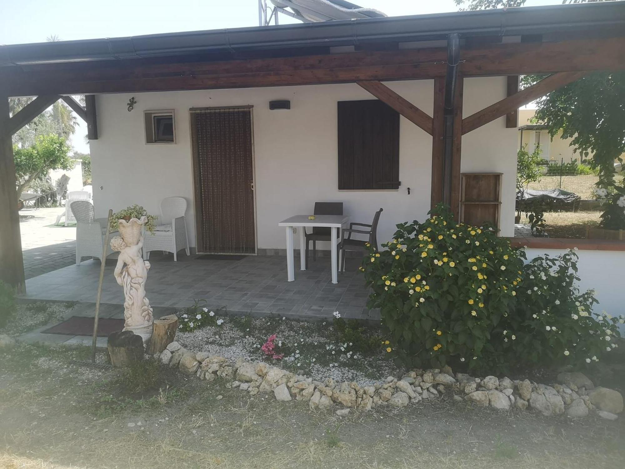 B&B Angolo Magico Parabita Buitenkant foto