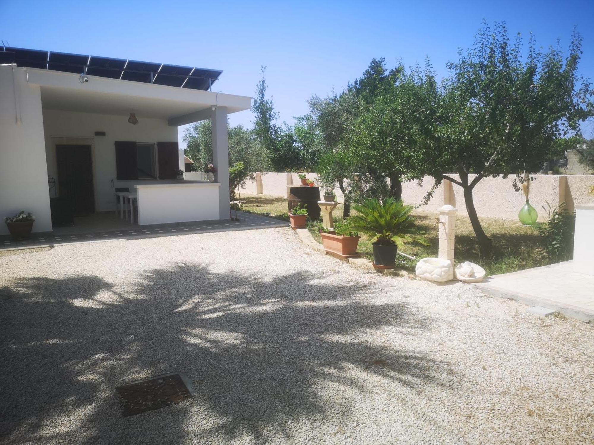 B&B Angolo Magico Parabita Buitenkant foto
