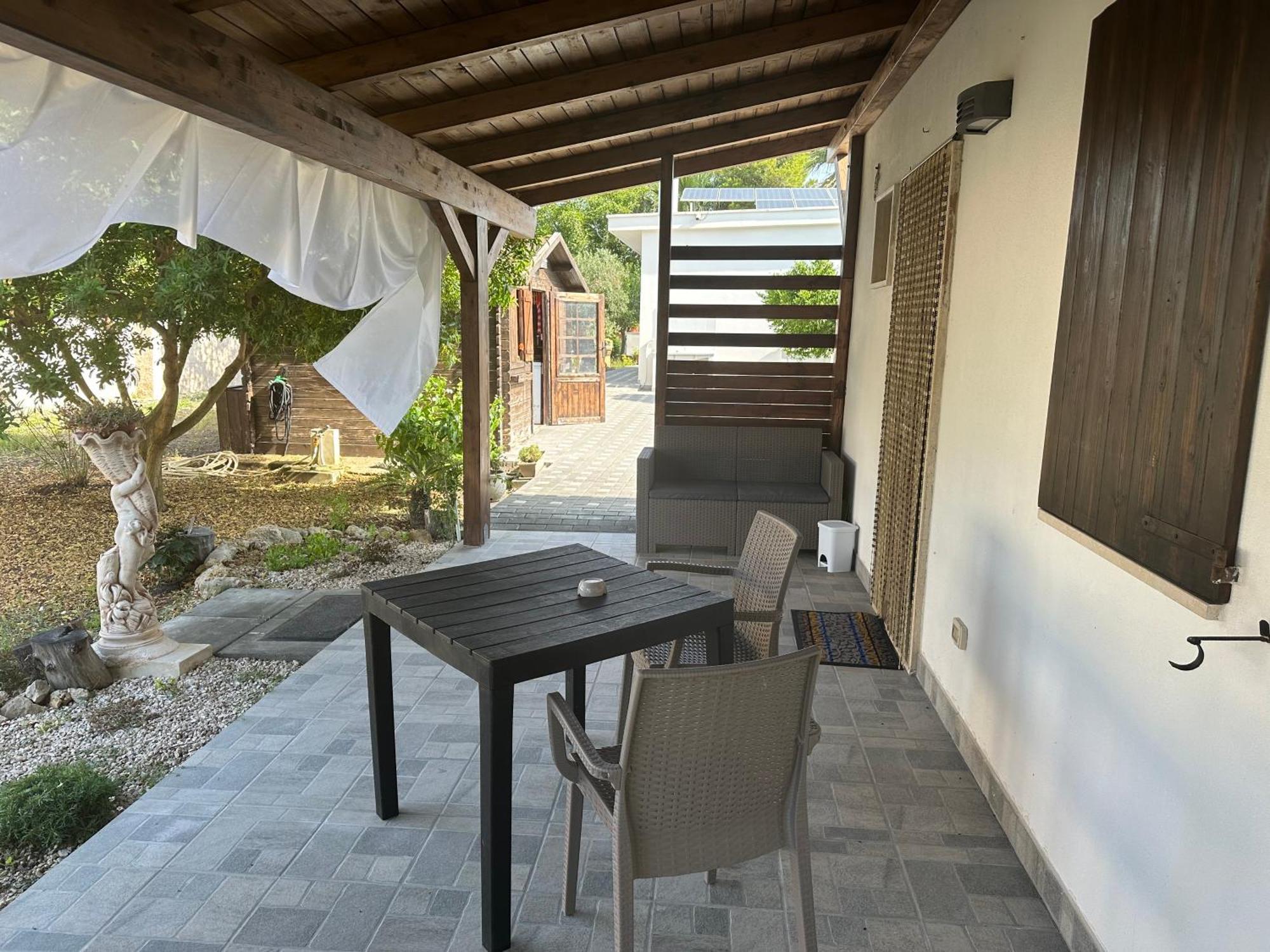 B&B Angolo Magico Parabita Buitenkant foto