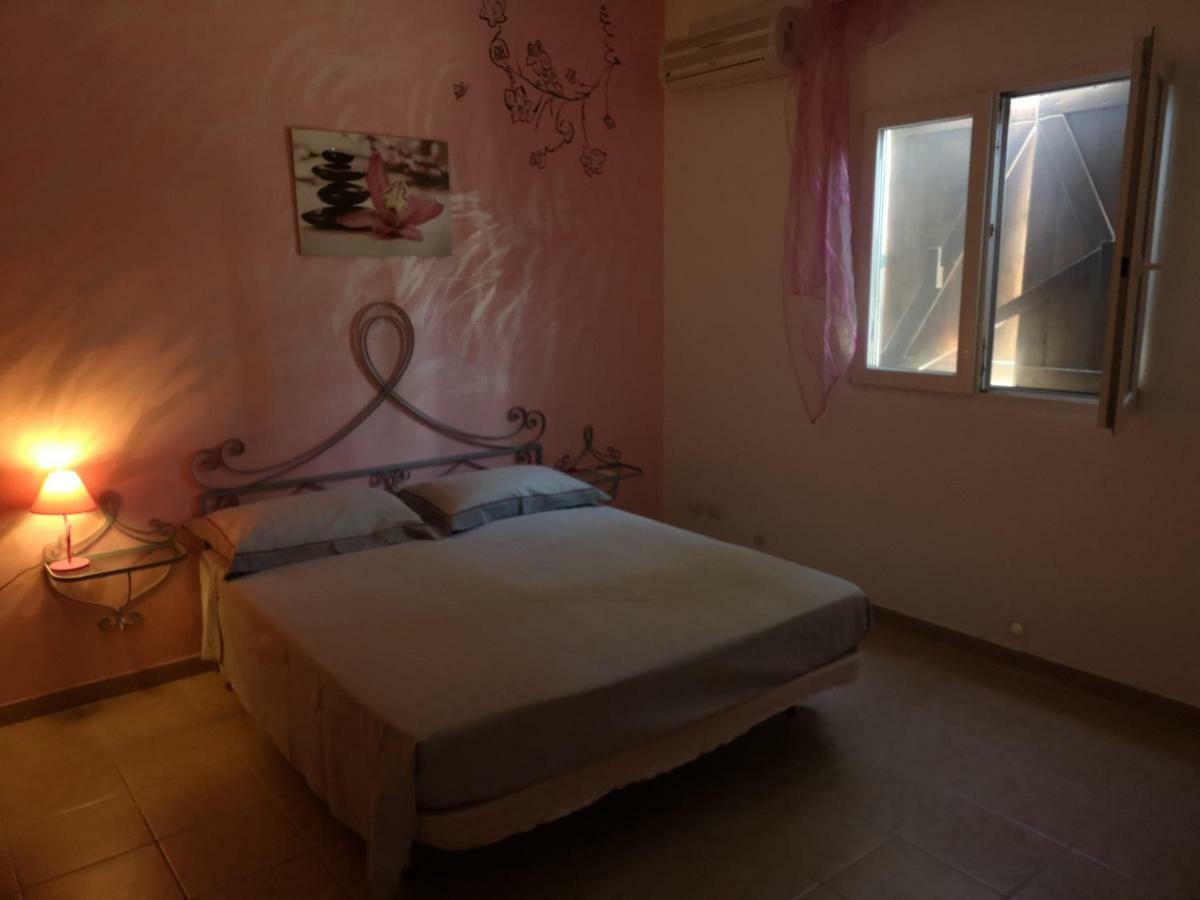 B&B Angolo Magico Parabita Buitenkant foto